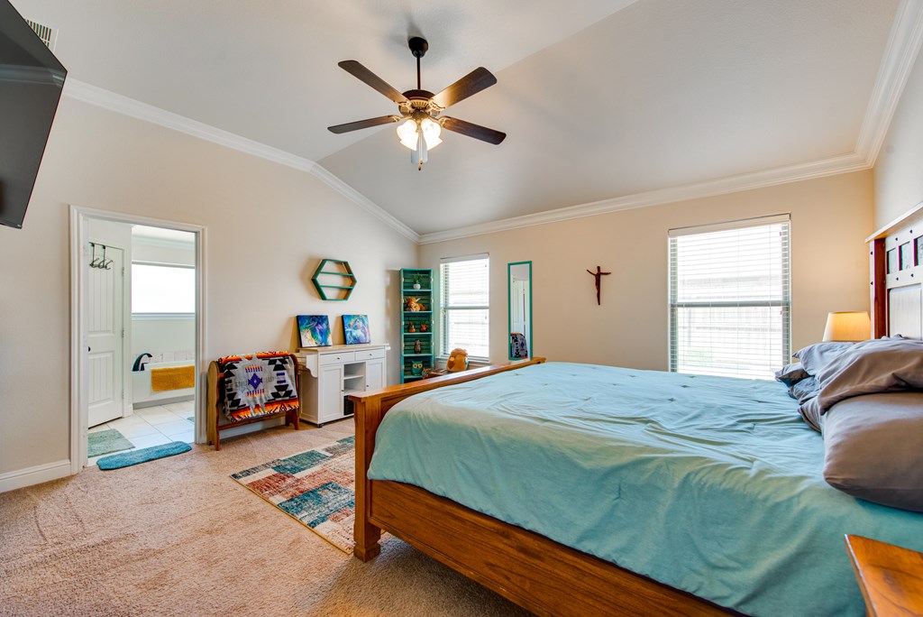 6908 Redbud Ct, Midland, Texas image 36