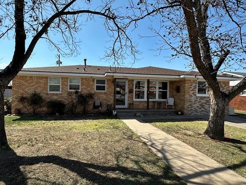 Homes For Sale - 2206 44th St<br/> Scurry County, Snyder, TX 79549