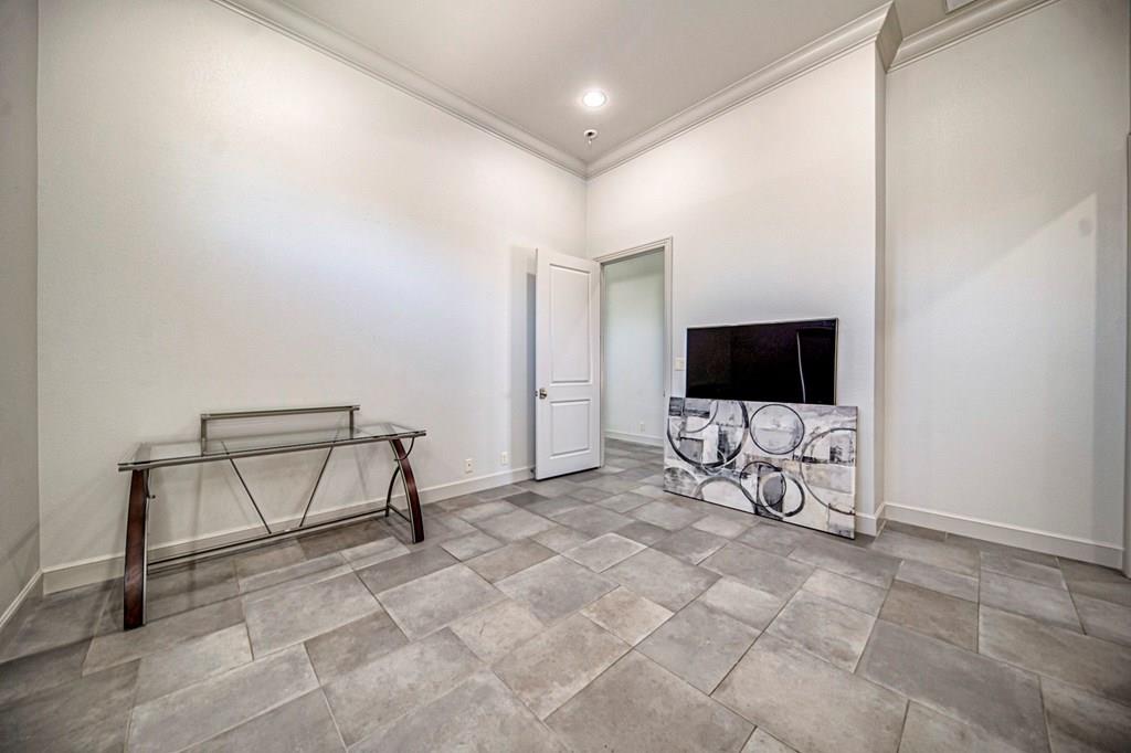 5808 Trennon Place, Midland, Texas image 38