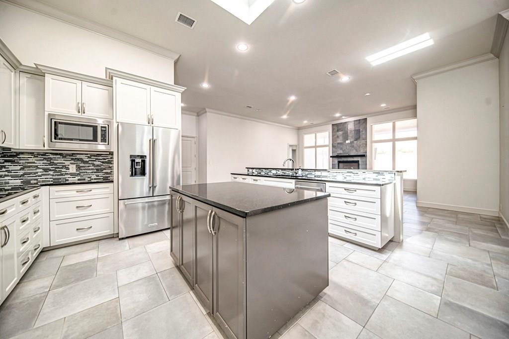 5808 Trennon Place, Midland, Texas image 29