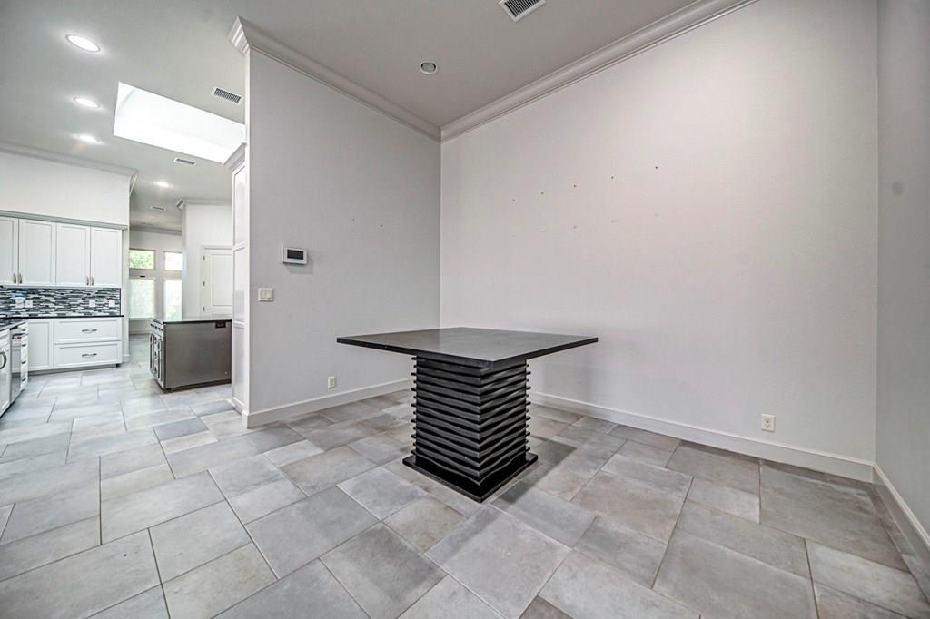 5808 Trennon Place, Midland, Texas image 21