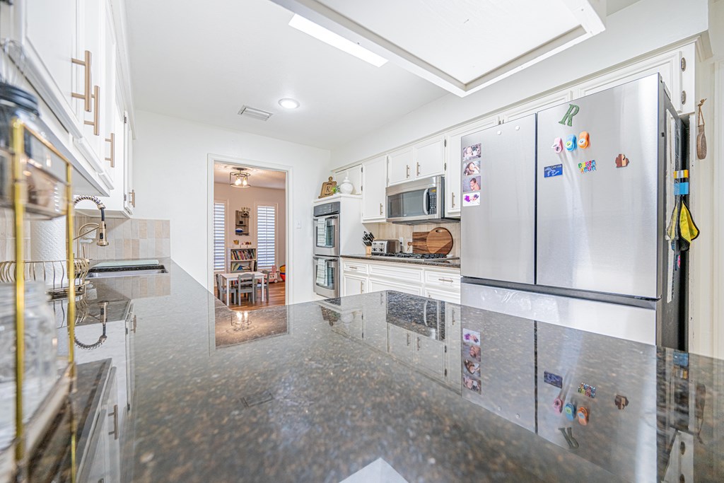 5004 Los Alamitos Dr, Midland, Texas image 38