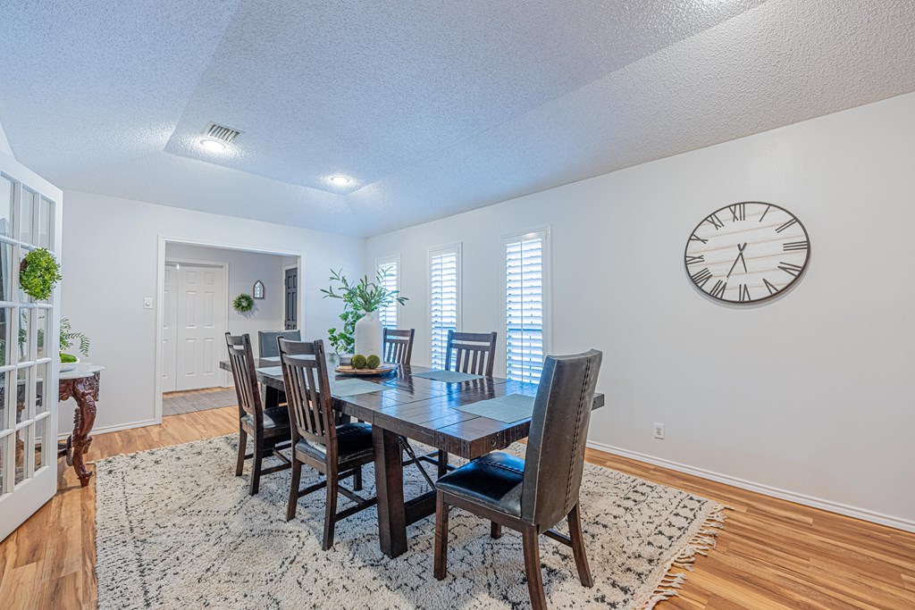 5004 Los Alamitos Dr, Midland, Texas image 16