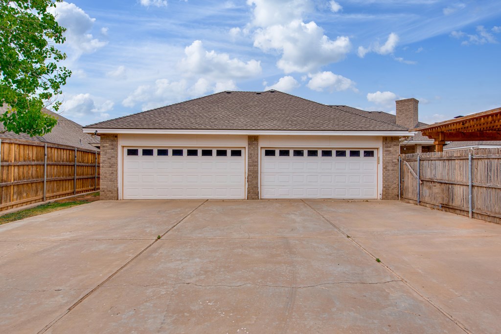 2005 Fringewood Dr, Midland, Texas image 8