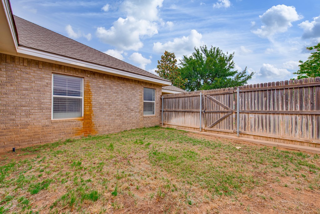 2005 Fringewood Dr, Midland, Texas image 9