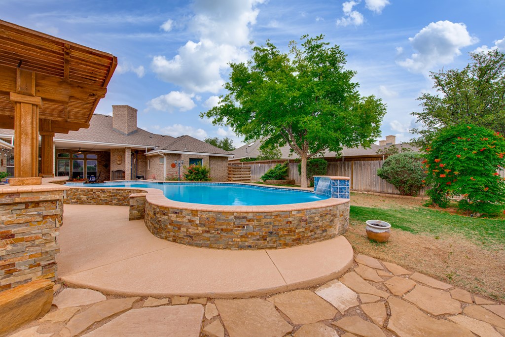2005 Fringewood Dr, Midland, Texas image 5