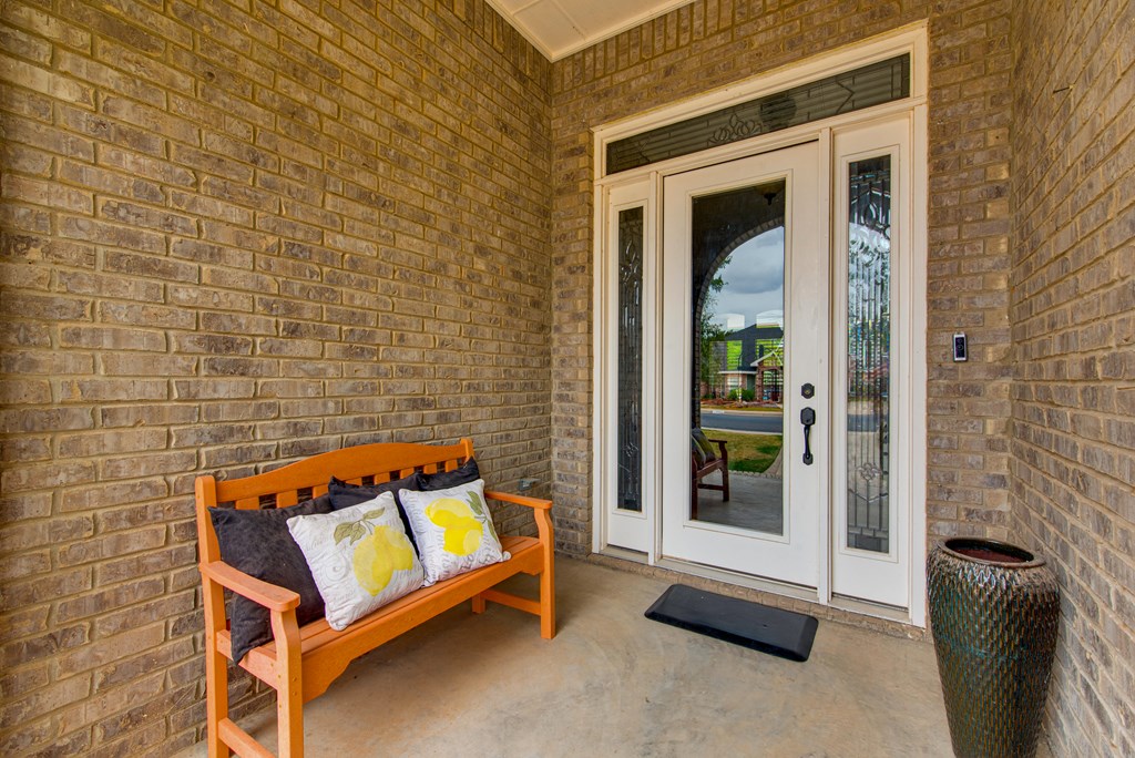 2005 Fringewood Dr, Midland, Texas image 2
