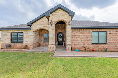 Homes For Sale - 3613 W County Rd 143<br/> Midland, TX 79706