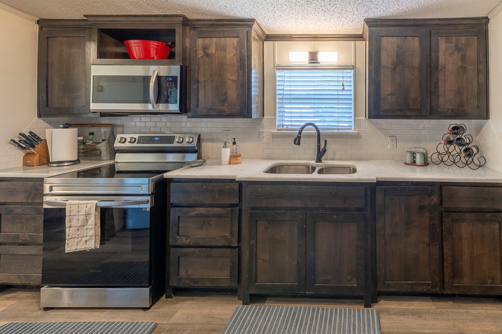 3406 S County Rd 1071, Midland, Texas image 9