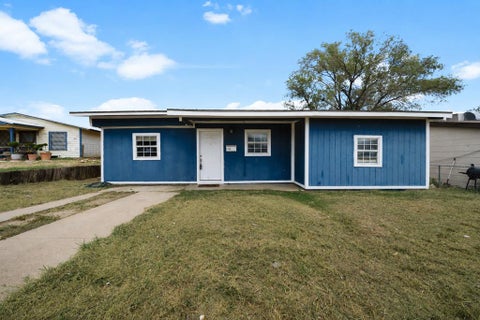Homes For Sale - 1105 Mulberry Ave<br/> Howard County, Big Spring, TX 79720