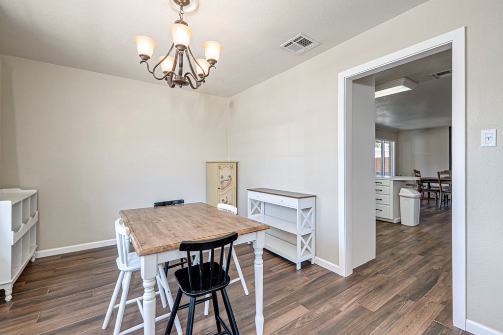 2006 Ward St, Midland, Texas image 16