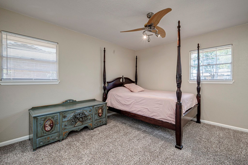 2006 Ward St, Midland, Texas image 35