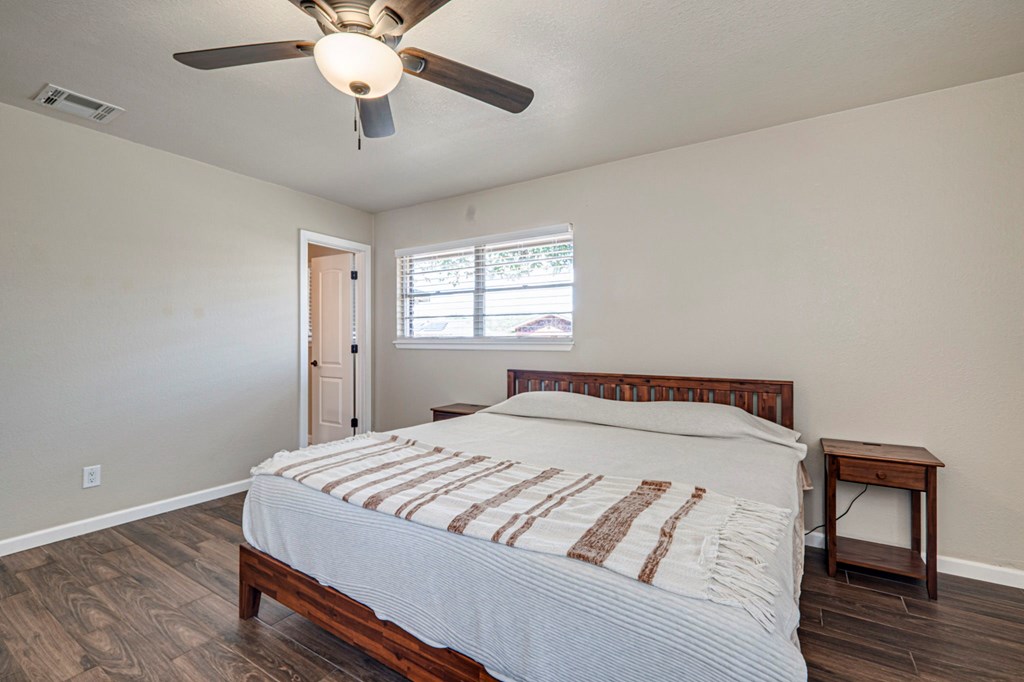 2006 Ward St, Midland, Texas image 38
