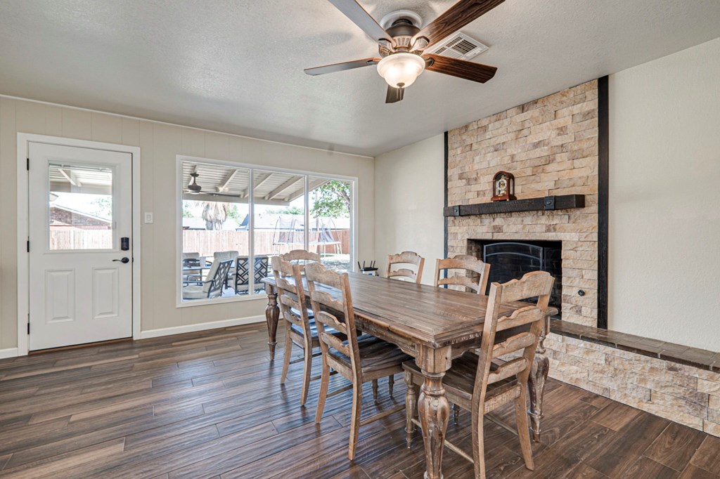 2006 Ward St, Midland, Texas image 22