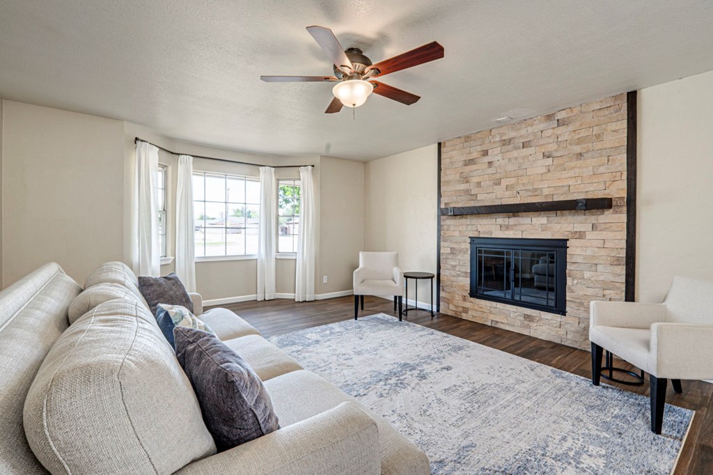 2006 Ward St, Midland, Texas image 12