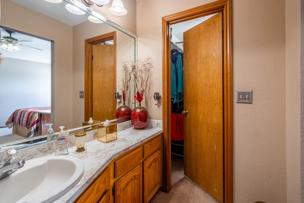 10900 E County Rd 105, Midland, Texas image 13