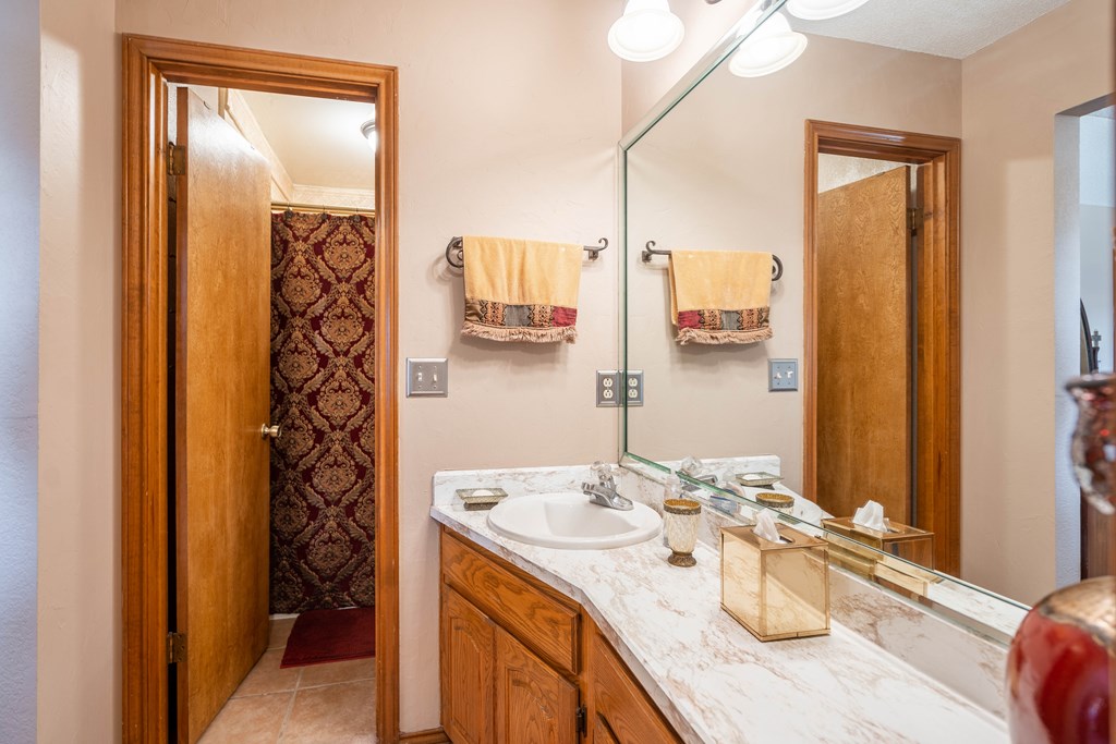 10900 E County Rd 105, Midland, Texas image 12