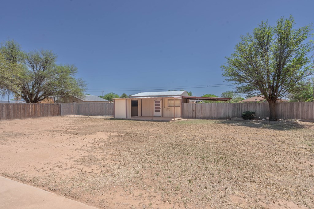 10900 E County Rd 105, Midland, Texas image 23