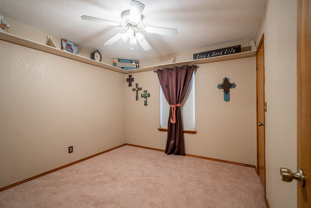 10900 E County Rd 105, Midland, Texas image 17