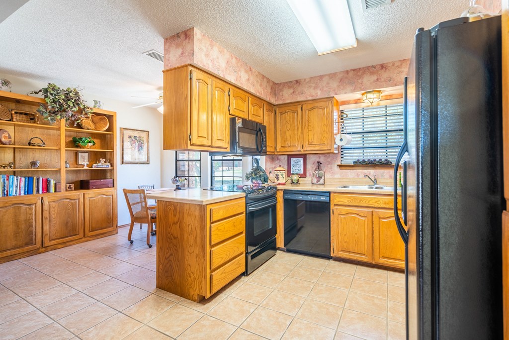 10900 E County Rd 105, Midland, Texas image 8