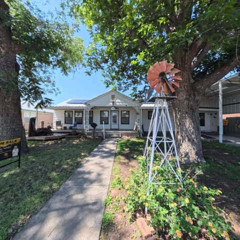 Homes For Sale - 100 W Tenth St<br/> Pecos County, Iraan, TX 79744