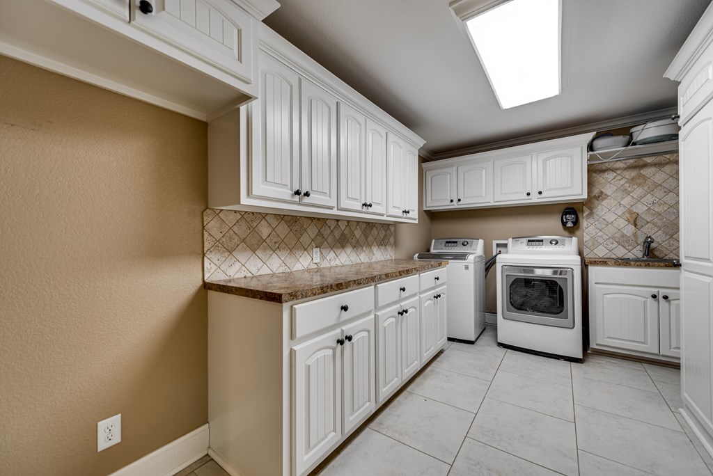 3601 Mockingbird Lane, Midland, Texas image 49