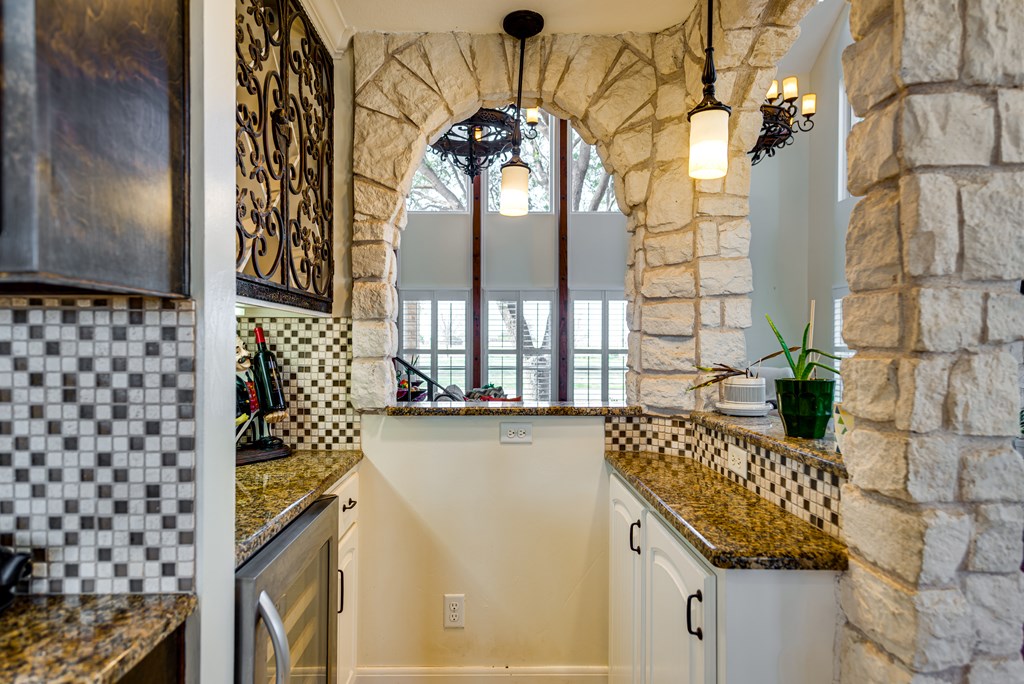 3601 Mockingbird Lane, Midland, Texas image 16
