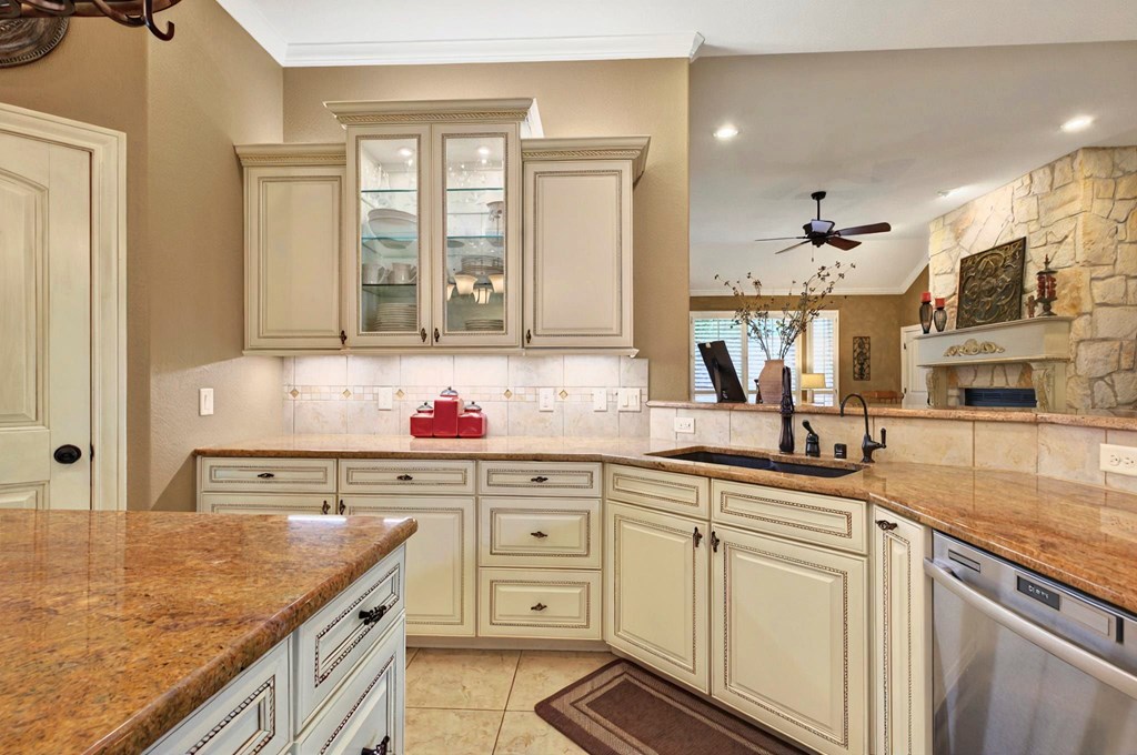 1302 Telluride Dr, Midland, Texas image 14
