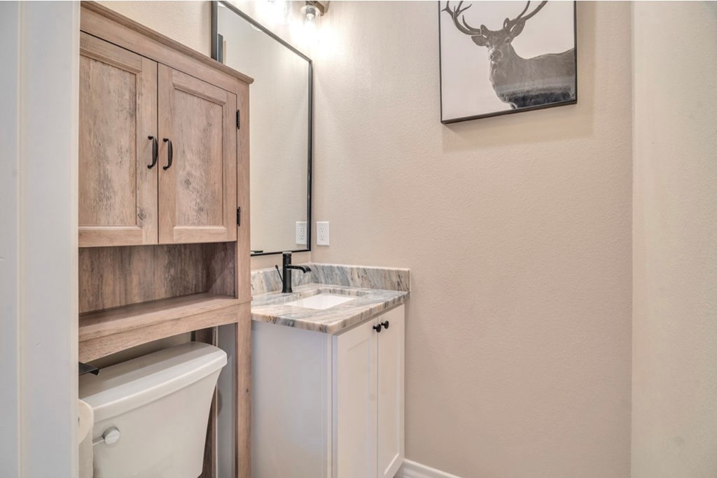 2212 S County Rd 1055, Midland, Texas image 25