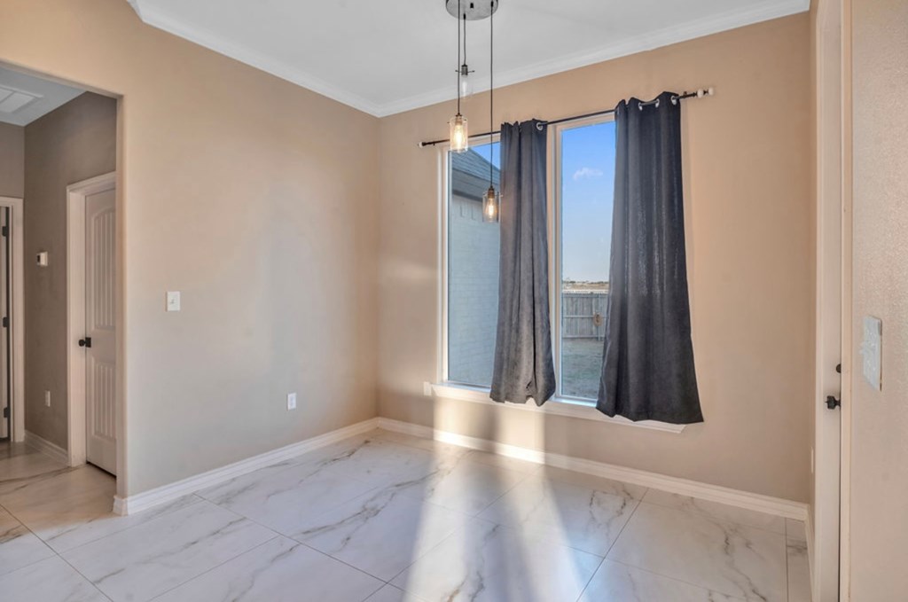 2212 S County Rd 1055, Midland, Texas image 12