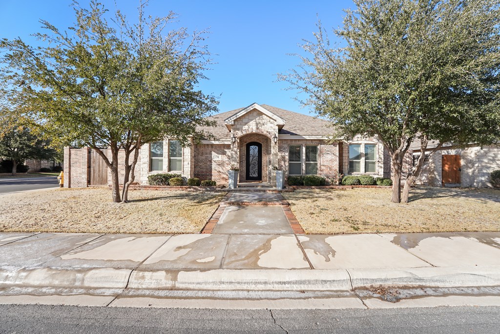 4301 Llano Court, Midland, Texas image 2