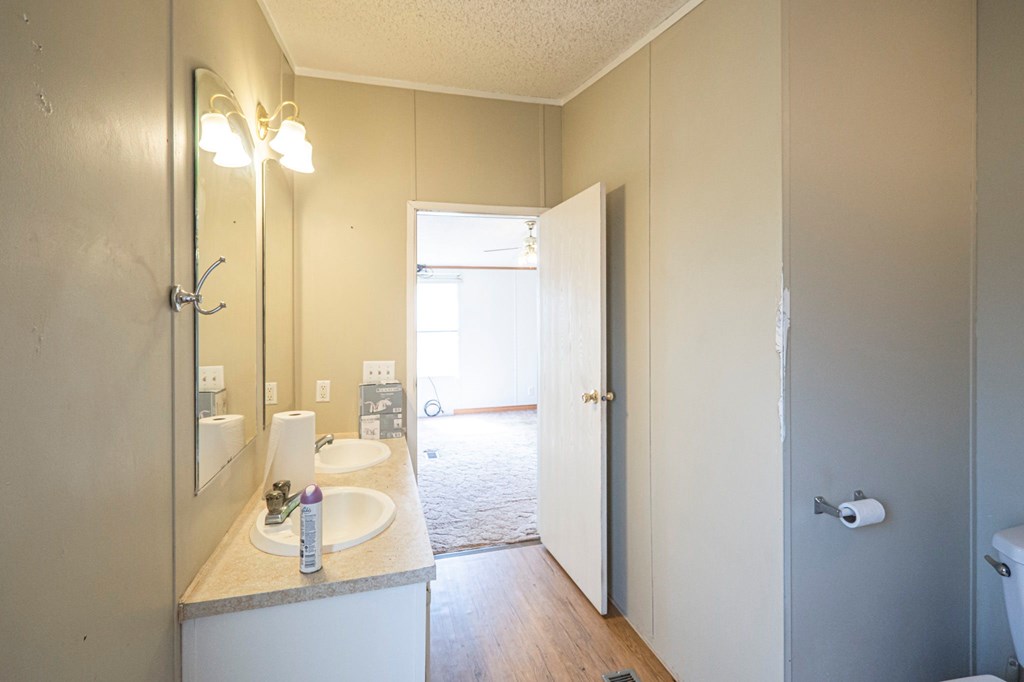 4908 S County Rd 1202, Midland, Texas image 49