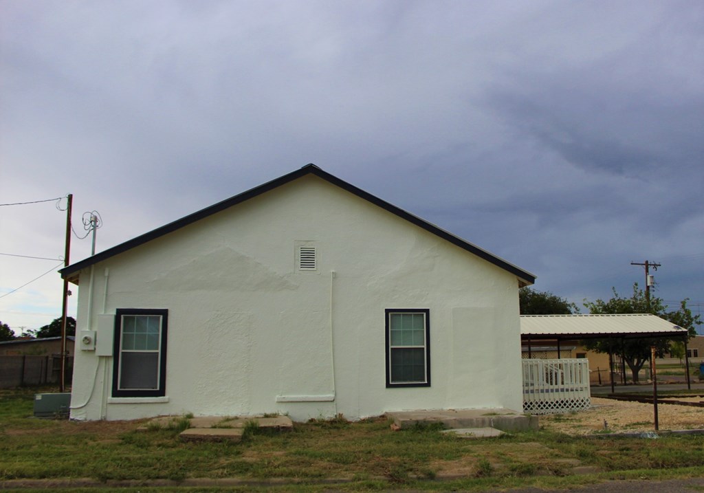 304 W James St #ID 2965, Fort Stockton, Texas image 25