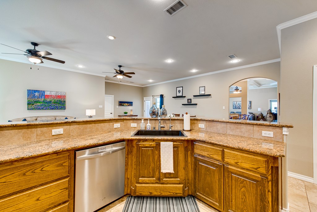 5211 Oak Valley Dr, Midland, Texas image 29