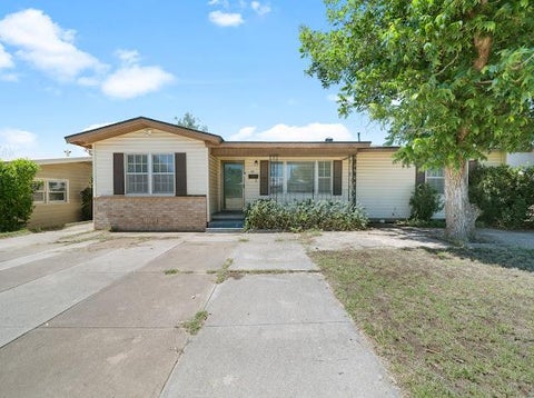 Homes For Sale - 1511 Stadium Ave<br/> Howard County, Big Spring, TX 79720