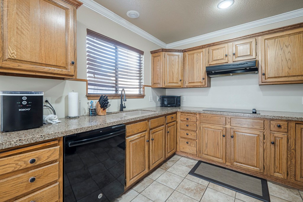 4512 Norwood St, Midland, Texas image 36