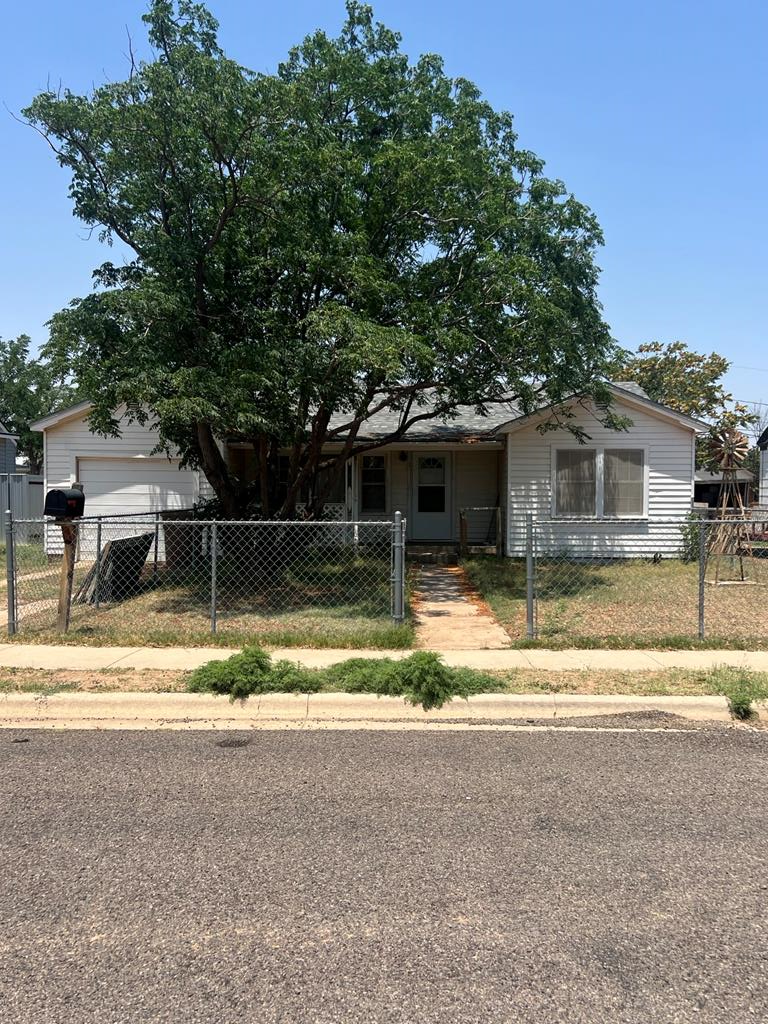 205 Jefferson St, Big Spring, Texas image 1