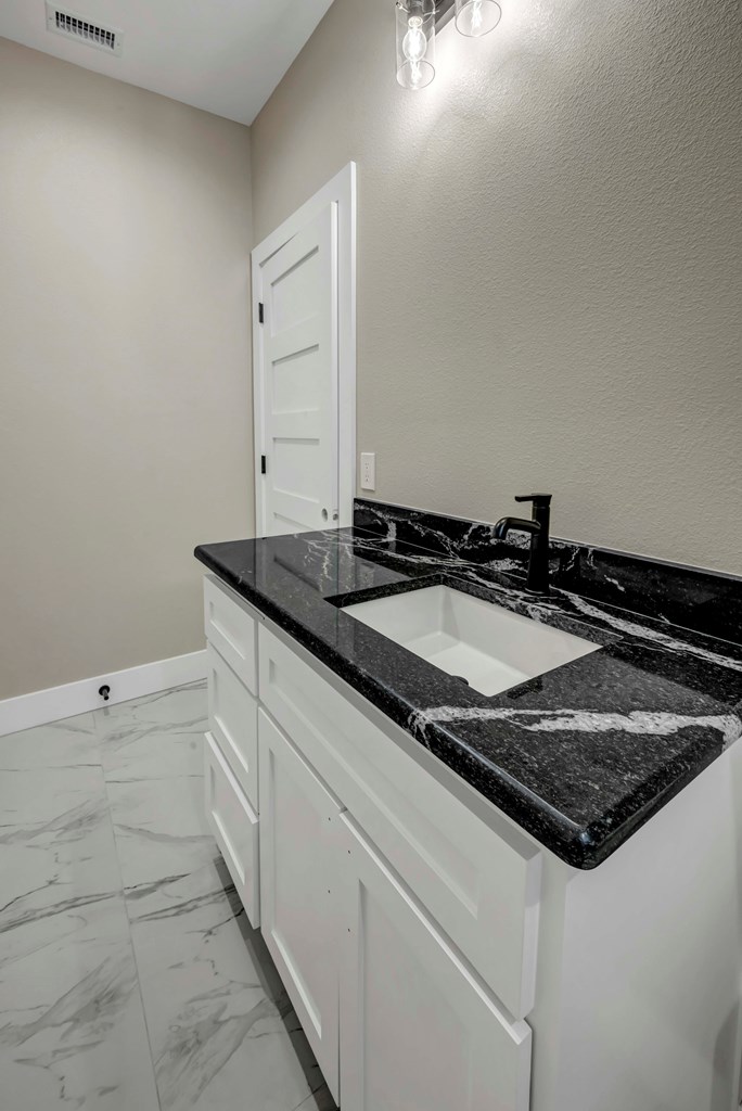 8634 Luz Dr, Odessa, Texas image 30