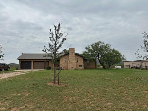 Homes For Sale - 550 Willow Valley Rd<br/> Gail, TX 79720