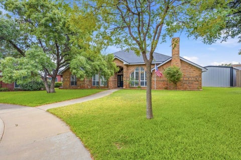 Homes For Sale - 4125 Fox Hollow Court<br/> Midland, TX 79707