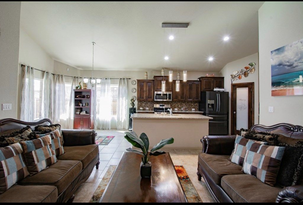 619 Victory Parkway, Midland, Texas image 7