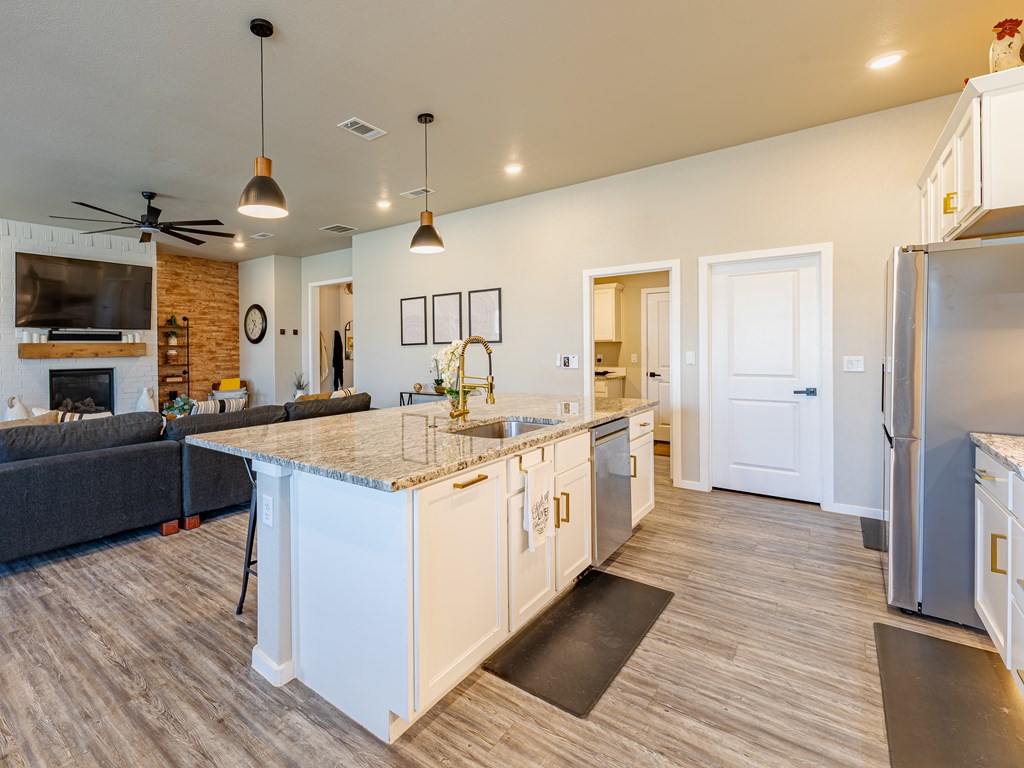 6909 Lady Bird Ln, Midland, Texas image 14