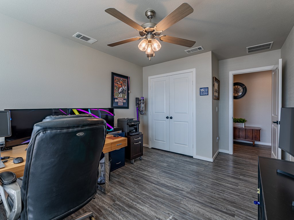 6909 Lady Bird Ln, Midland, Texas image 44