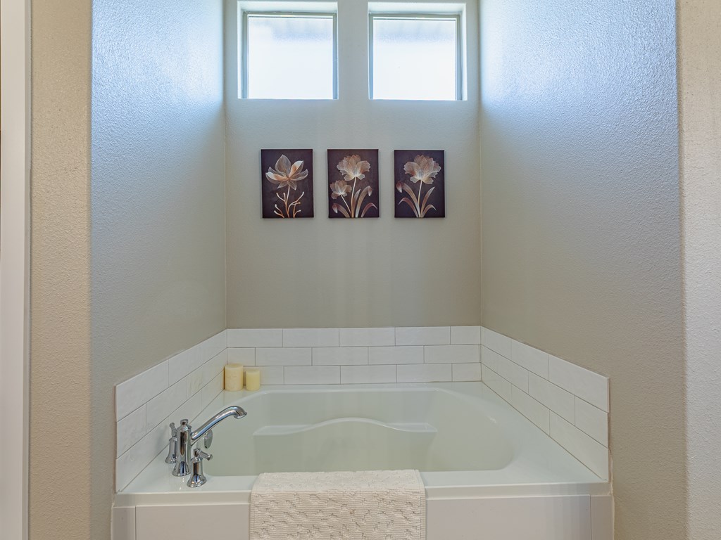 6909 Lady Bird Ln, Midland, Texas image 30