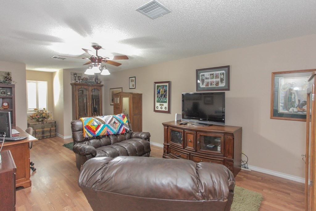 2901 Stonehaven Dr, Big Spring, Texas image 35