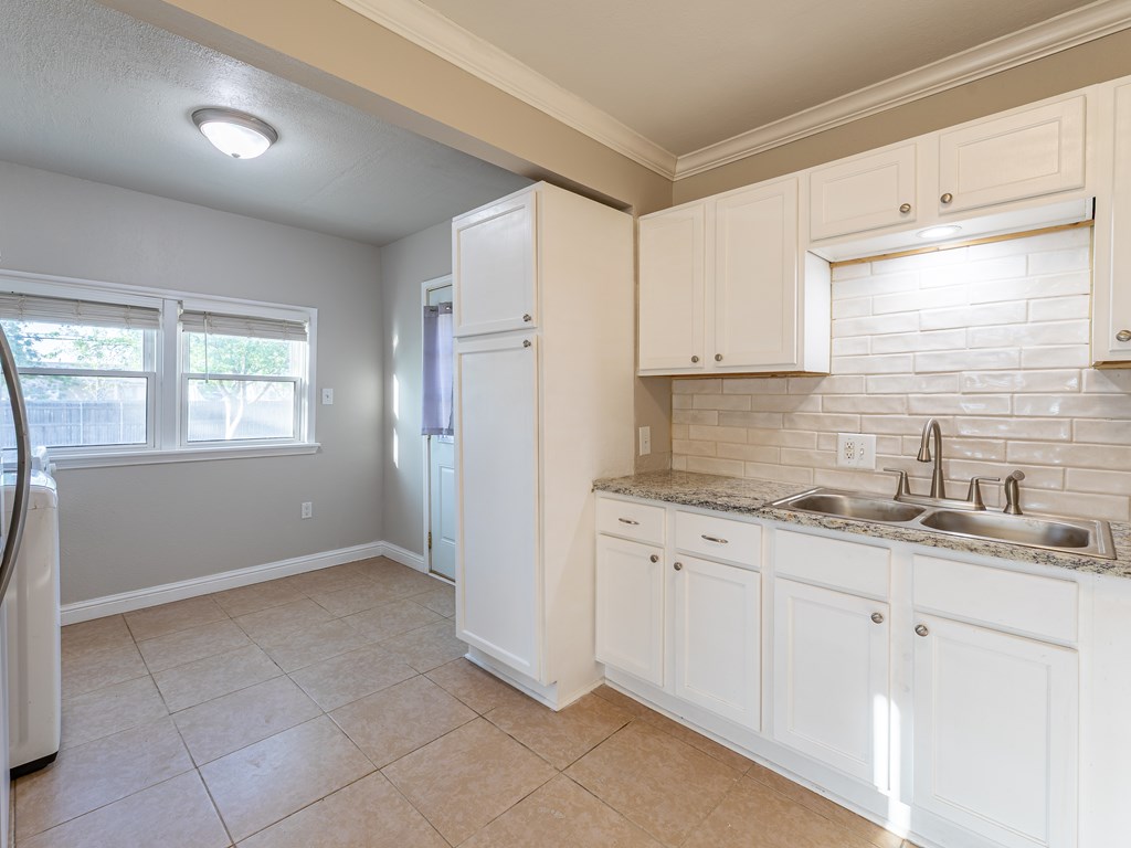 1206 W Tennessee Ave, Midland, Texas image 24
