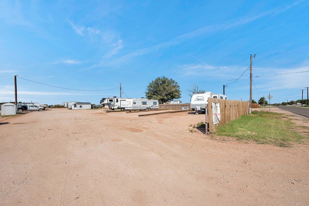 65 SE 1500, Andrews, Texas image 4