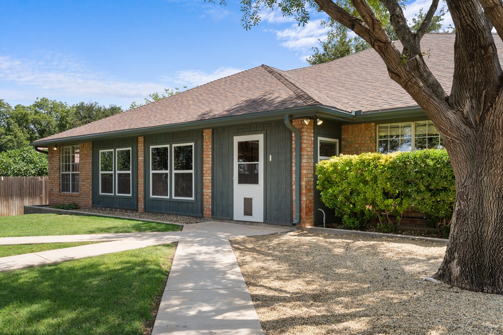 704 Craigmont Ave, Big Spring, Texas image 32