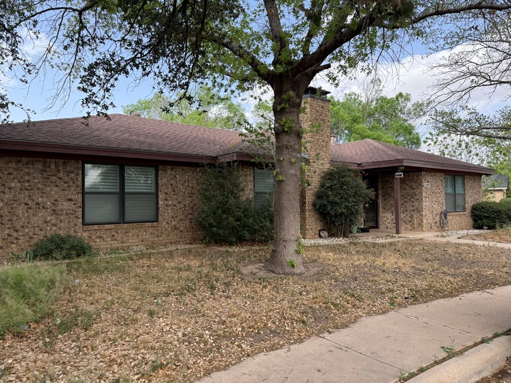 2504 Bellechasse Court, Midland, Texas image 4