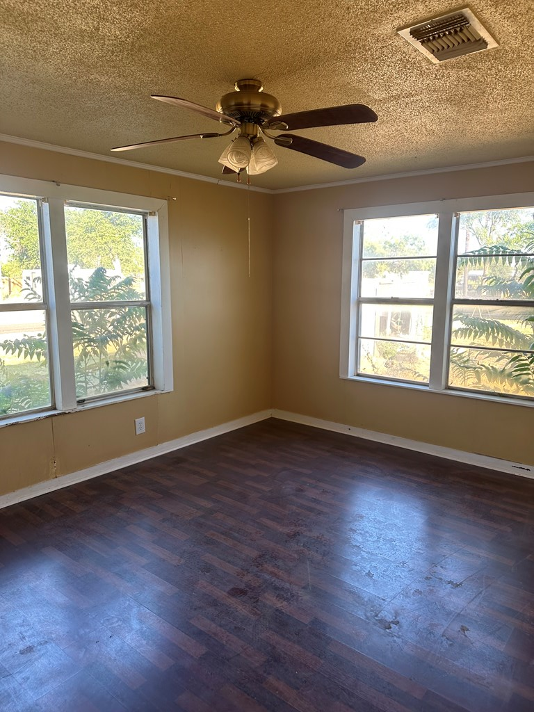 213 Moore Rd, Big Spring, Texas image 9